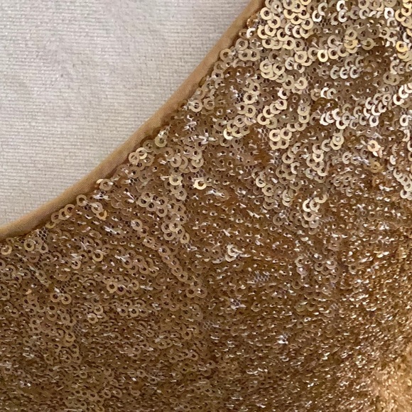 Six crisp days, matte gold sequin tank - Picture 7 of 15